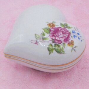 Vtg Hollohaza Hungary  Heart Shape Trinket Box Mothers Day